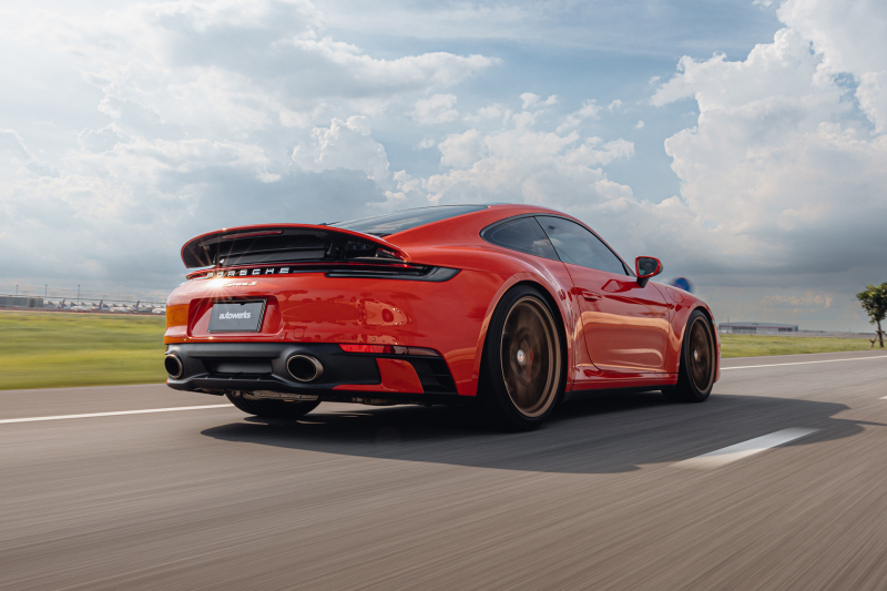 Porsche 911 Carrera High Performance Intercooler System - CSF - Formula-1 Grade Cores by PWR - `19-`27