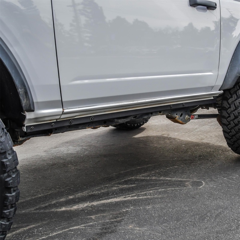 Ford F250 Suspension Lift Kit - Fabtech - 6in Basic System with Performance Shocks - `08-`16