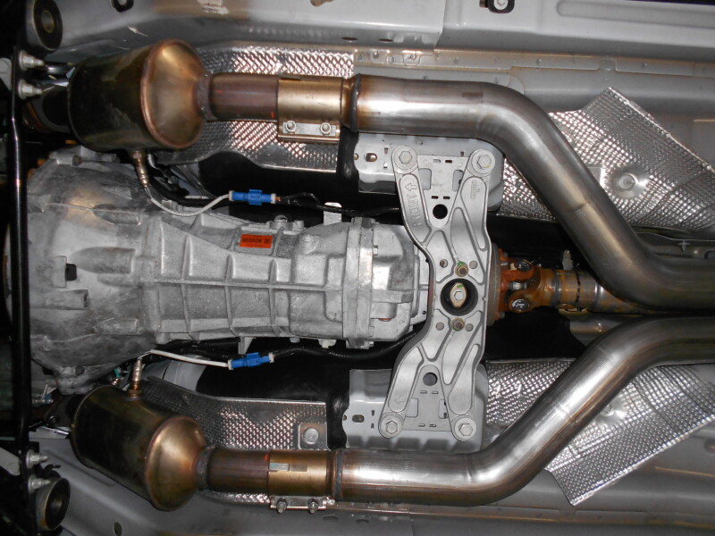 Ford Mustang Performance Exhaust - Flowmaster - American Thunder Cat-Back + Scavenger Series X-pipe - `05-`10