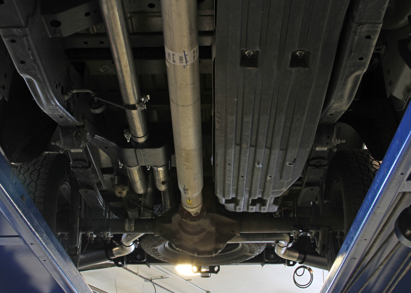 Ford F-150 Performance Exhaust - Rear and Side Exit - Flowmaster - Outlaw Cat-Back - Black - `21-`26