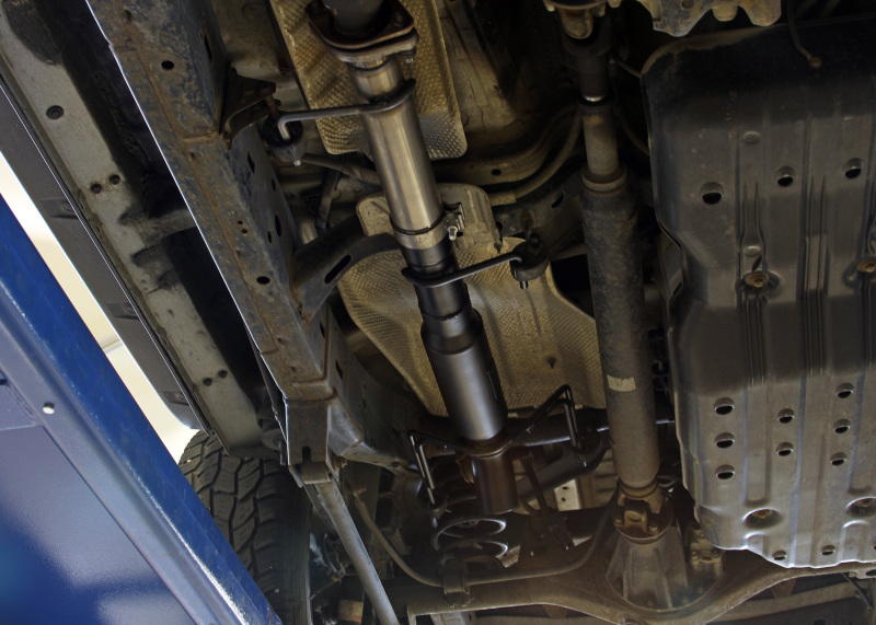 Toyota FJ Cruiser Performance Exhaust - Flowmaster - Outlaw Extreme Cat-Back - `07-`14