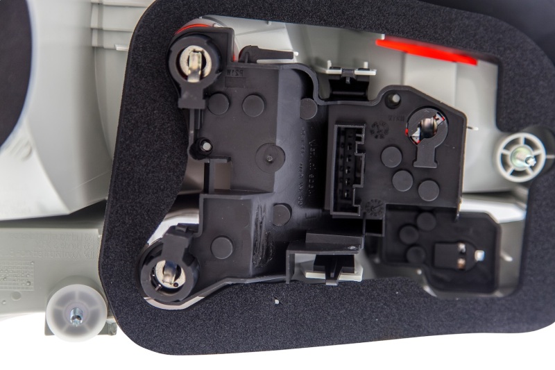 BMW 1 Series M Tail Light - Right - Hella - 2011