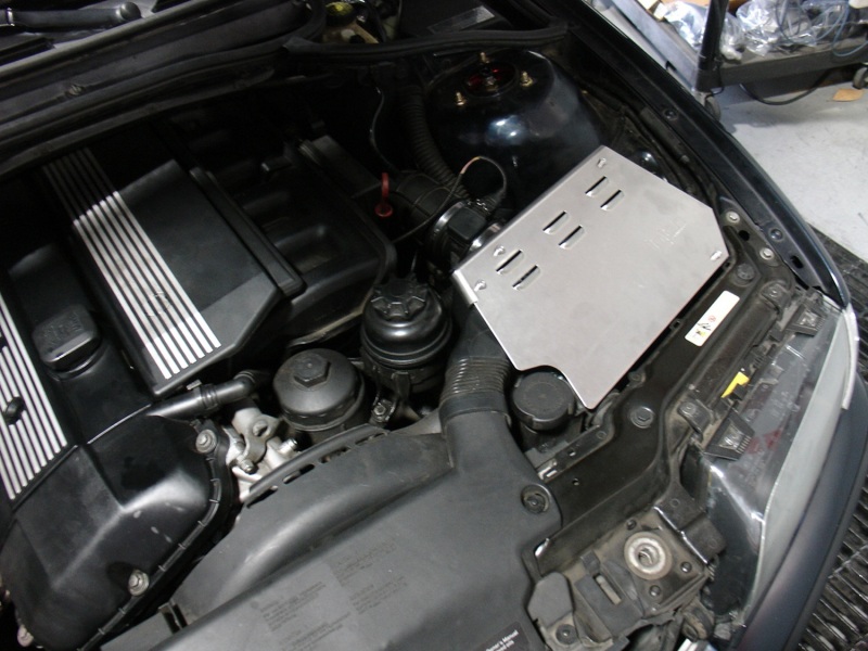 BMW 323i Performance Air Intake - Injen - Short Ram with MR Technology - Wrinkle Black - `99-`00