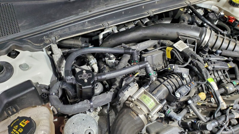 Lincoln Continental Oil Separator - Passenger Side - J&L - 3.0 - Black Anodized - `17-`20