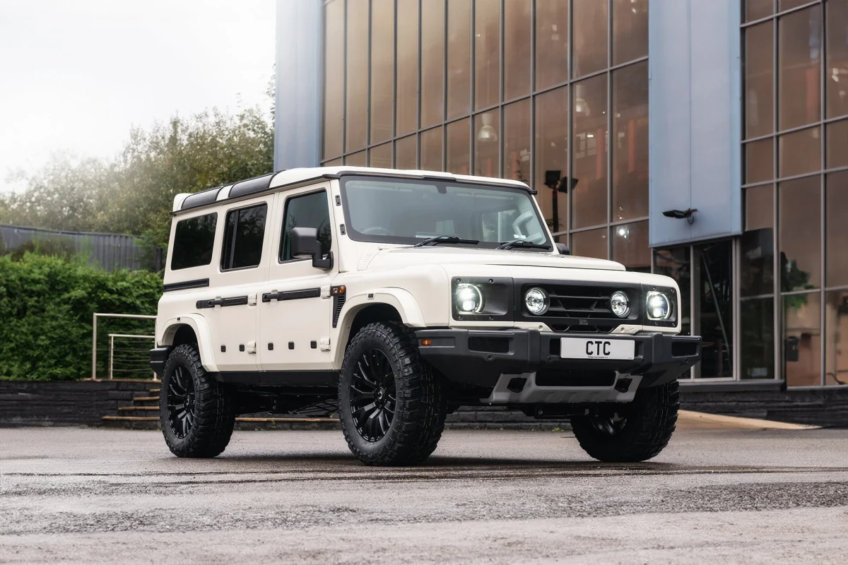 Ineos Grenadier Compete Styling Package - Series 1 w/ G22 RS-Forged Light Alloy Wheel - Matte Black