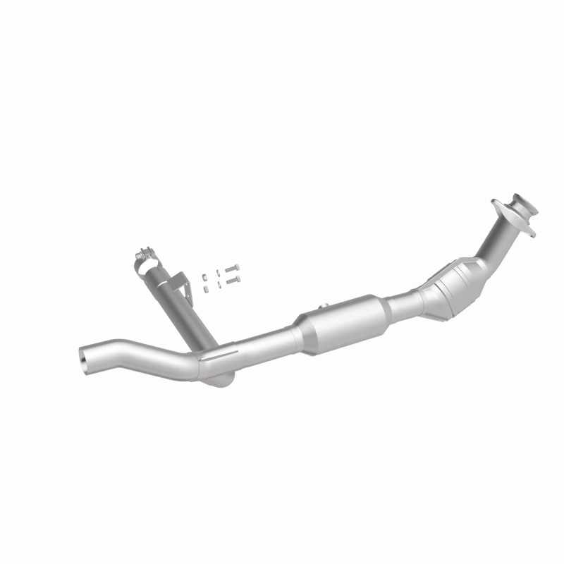 Ford F-150 XL/XLT Catalytic Converter - Magnaflow - OEM Grade / EPA Compliant Direct-Fit - `01-`03