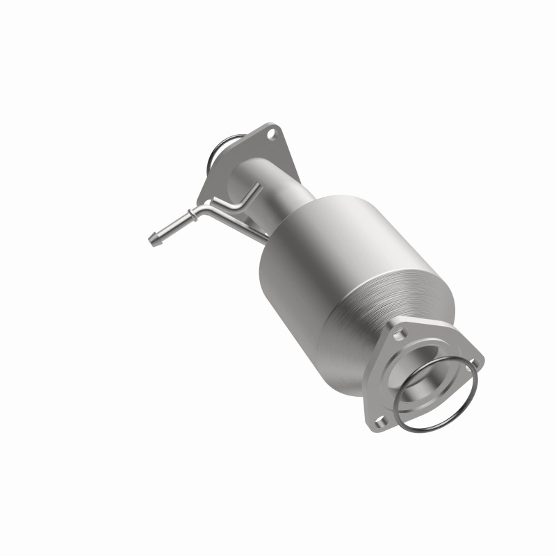 Honda CR-V Catalytic Converter - Magnaflow - OEM Grade Direct Fit - `15-`16