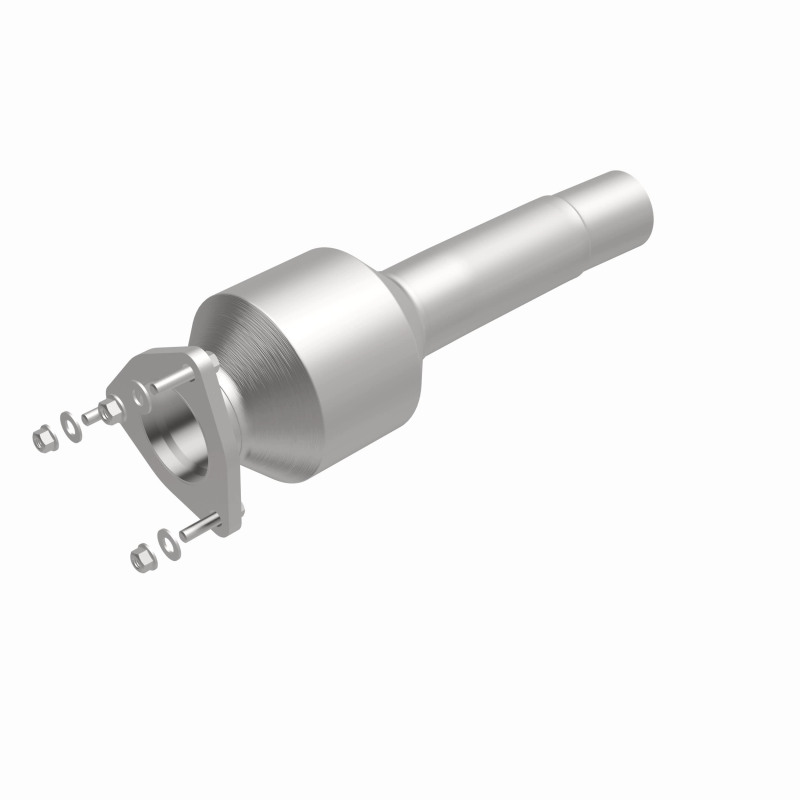 Land Rover Discovery Sport Catalytic Converter - Underbody - Magnaflow - OEM Grade Direct-Fit, Federal/EPA Compliant (Underbody) - `15-`17