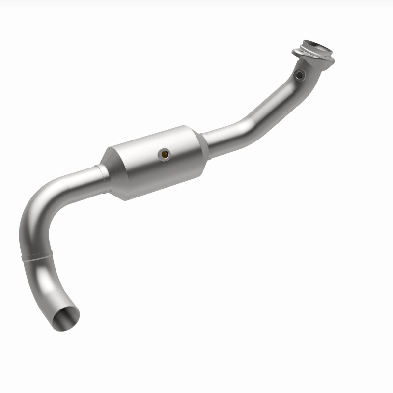 Ford F-150 Catalytic Converter - Underbody - Magnaflow - OEM Grade Direct-Fit - `07-`08
