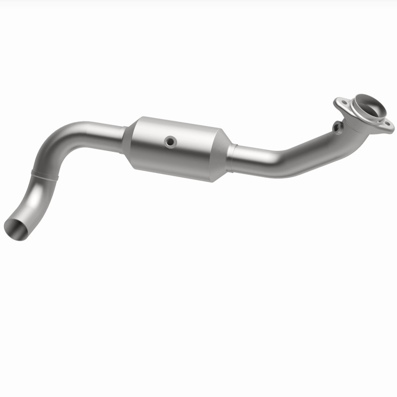 Ford F-150 Catalytic Converter - Underbody - Magnaflow - OEM Grade Direct-Fit - `07-`08