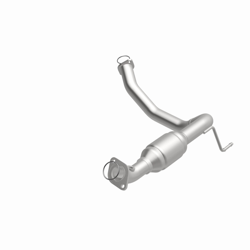 Toyota FJ Cruiser Catalytic Converter - Rear - Magnaflow - HM Grade Direct-Fit - `07-`09