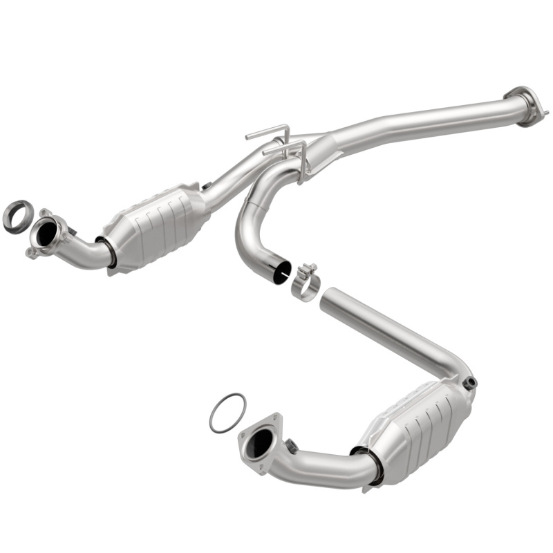 GMC Savana 1500 Catalytic Converter - Magnaflow - HM Grade Direct-Fit - `03-`08