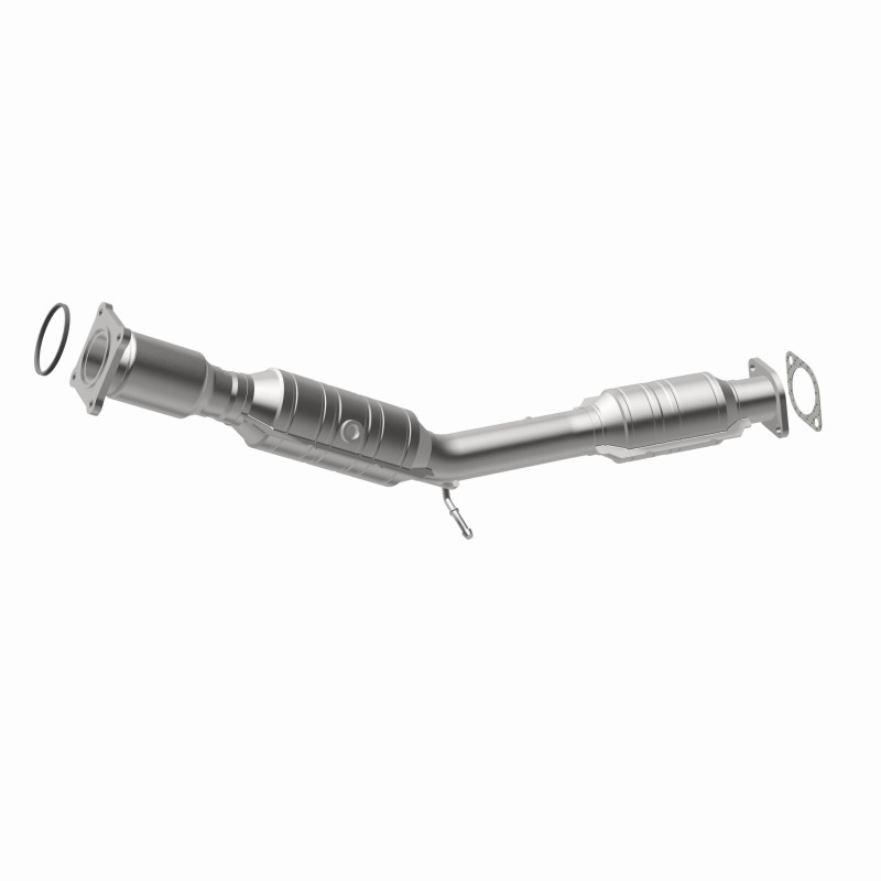 Volvo V50 Catalytic Converter - Magnaflow - HM Grade Direct-Fit, Federal/EPA Compliant - `05-`10