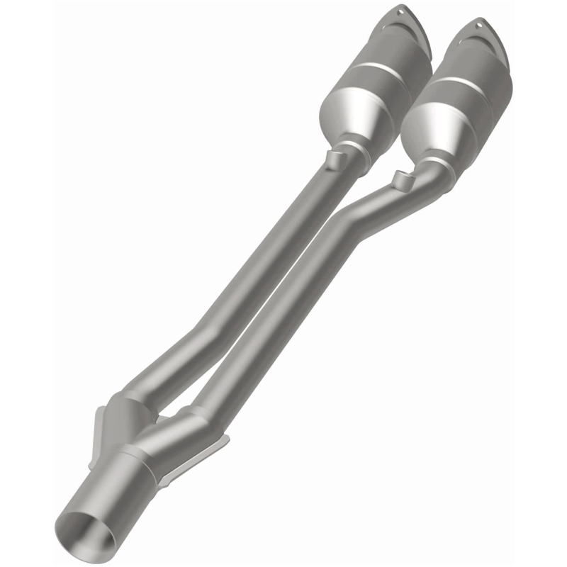 Volkswagen R32 Catalytic Converter - Magnaflow - HM Grade Direct-Fit - 2004