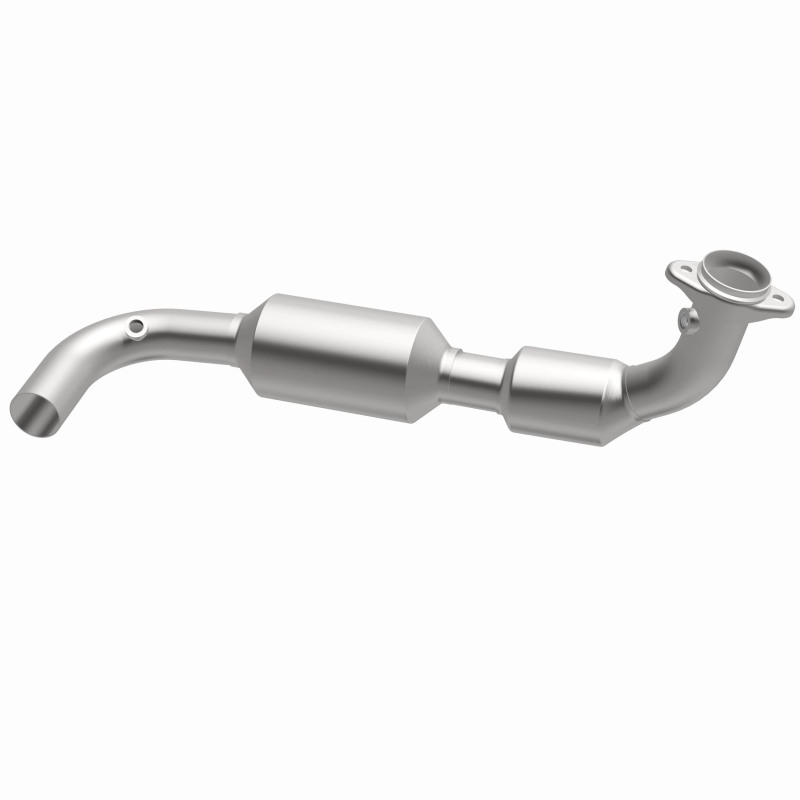 Ford F-150 Catalytic Converter - Magnaflow - OEM Grade Direct-Fit - `00-`03