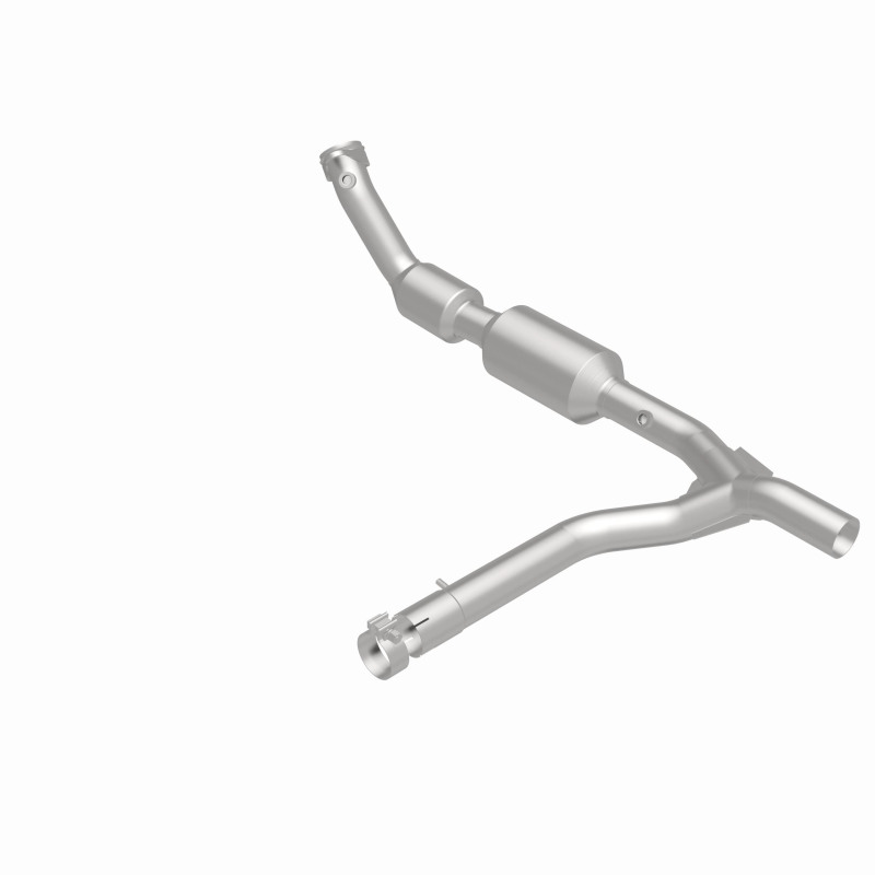 Ford F-150 Catalytic Converter - Magnaflow - Direct Fit - `00-`03