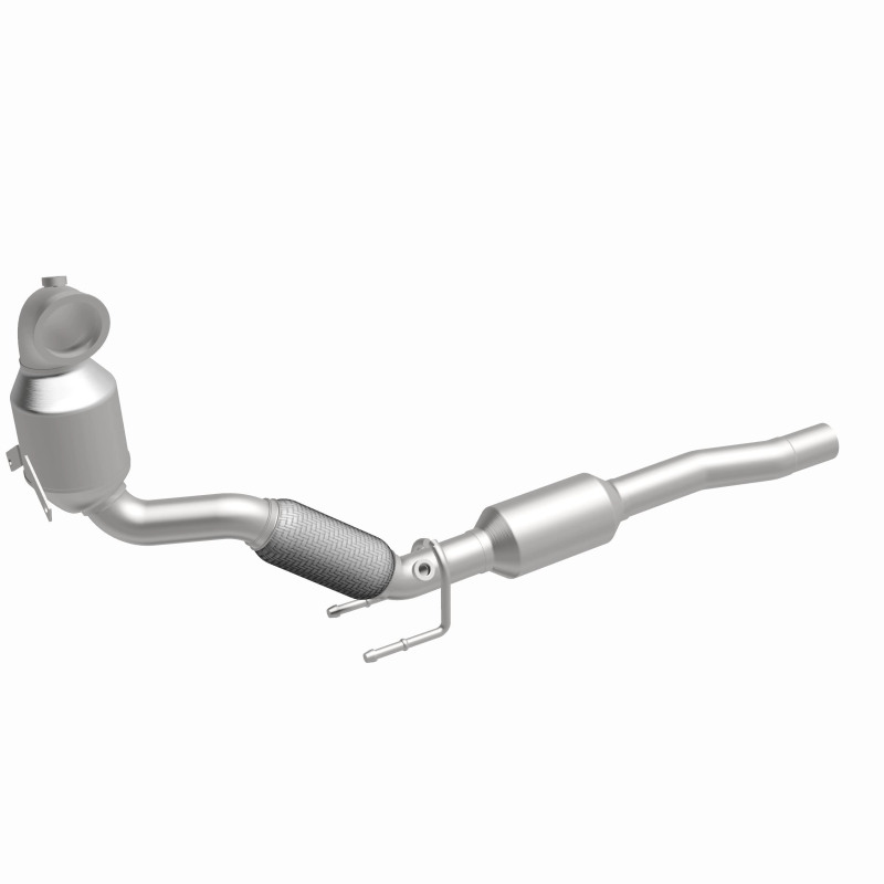 Volkswagen Jetta Catalytic Converter - Underbody - Magnaflow - OEM Grade Direct-Fit - `16-`18