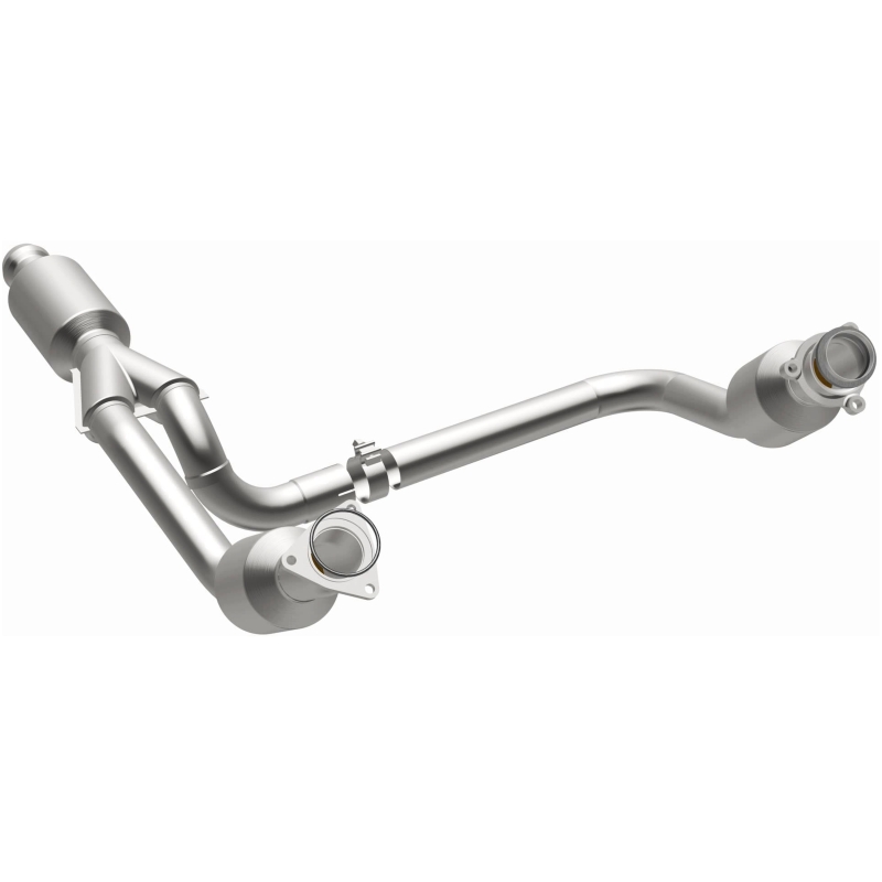 GMC Sierra 1500 Catalytic Converter - Magnaflow - OEM Grade, Direct-Fit - `14-`15