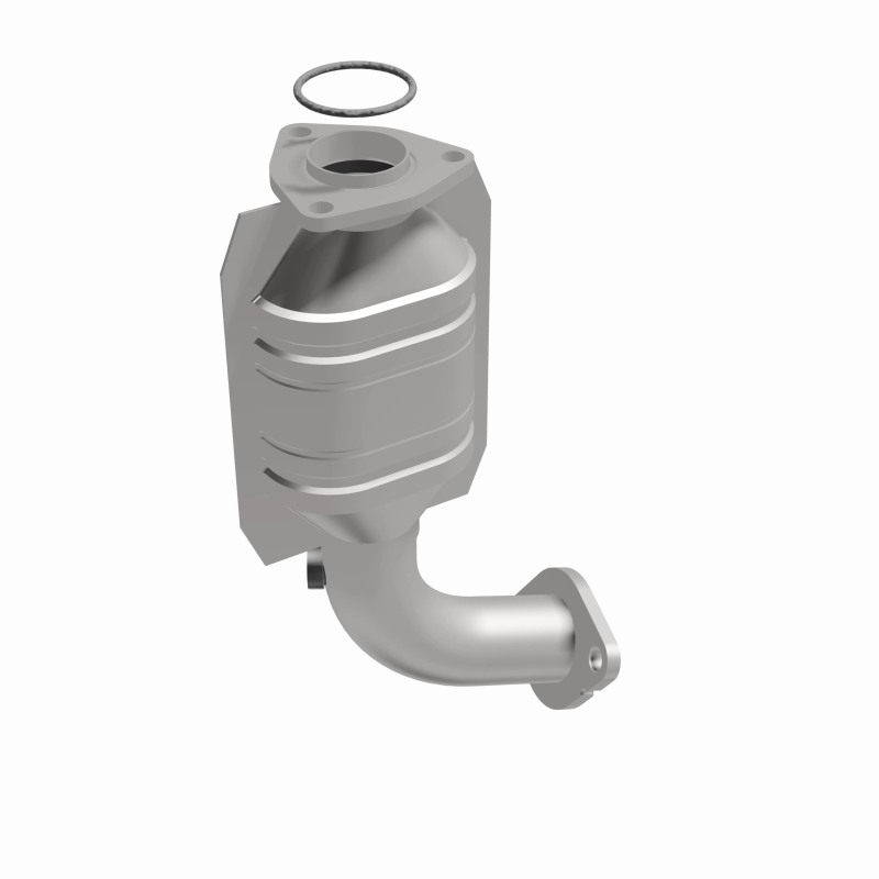 Chevrolet Tracker Catalytic Converter - Magnaflow - California Grade CARB Compliant Direct-Fit - 2000