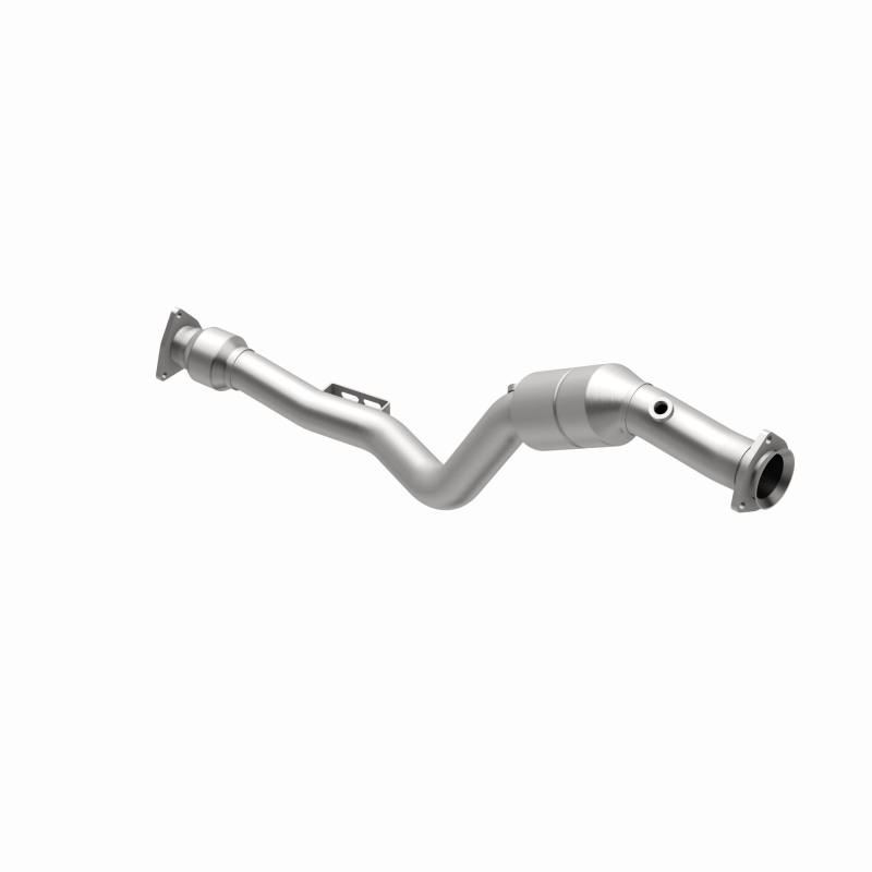 Volkswagen Phaeton Catalytic Converter - Front Passenger Side - Magnaflow - California Grade CARB Compliant Direct-Fit - 2005