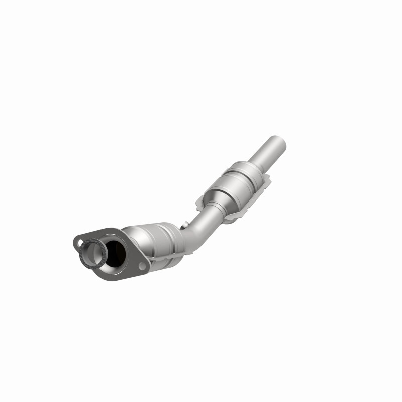 Pontiac Vibe Catalytic Converter - Magnaflow - California Grade CARB Compliant - `03-`04