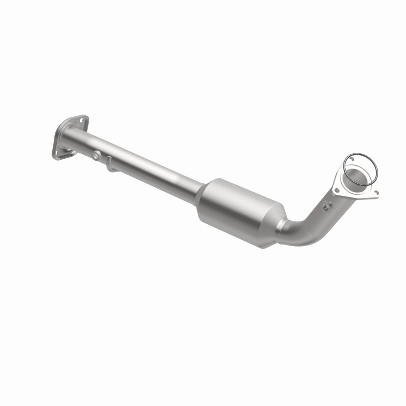 Cadillac Escalade Catalytic Converter - Magnaflow - California Grade CARB Compliant Direct-Fit - `02-`03