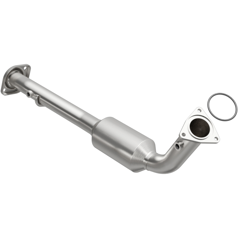 Cadillac Escalade Catalytic Converter - Magnaflow - California Grade CARB Compliant Direct-Fit - `02-`03