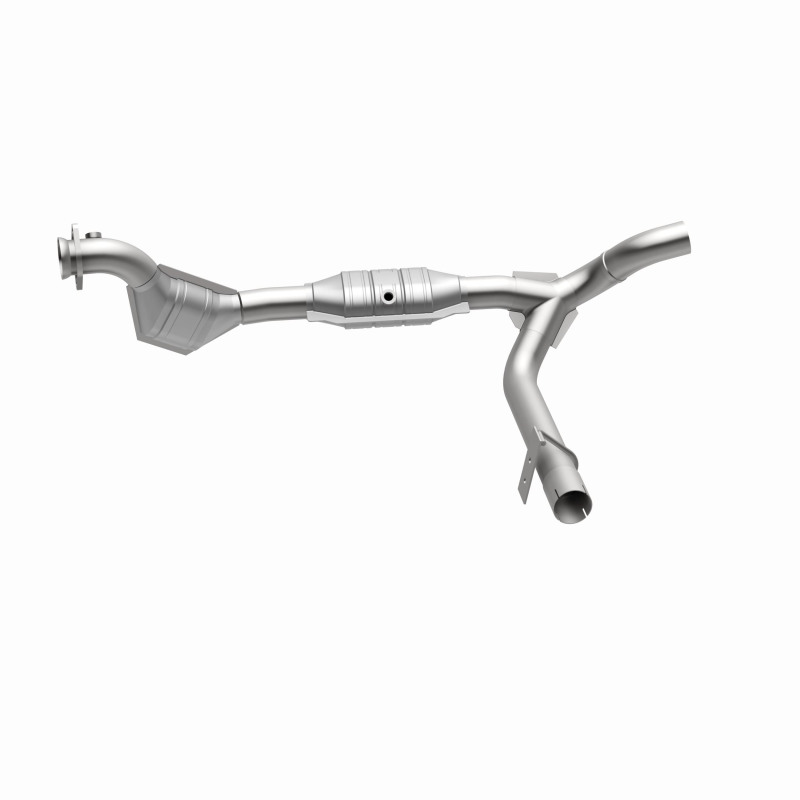 Ford F-150 Catalytic Converter - Magnaflow - Direct Fit - 2001