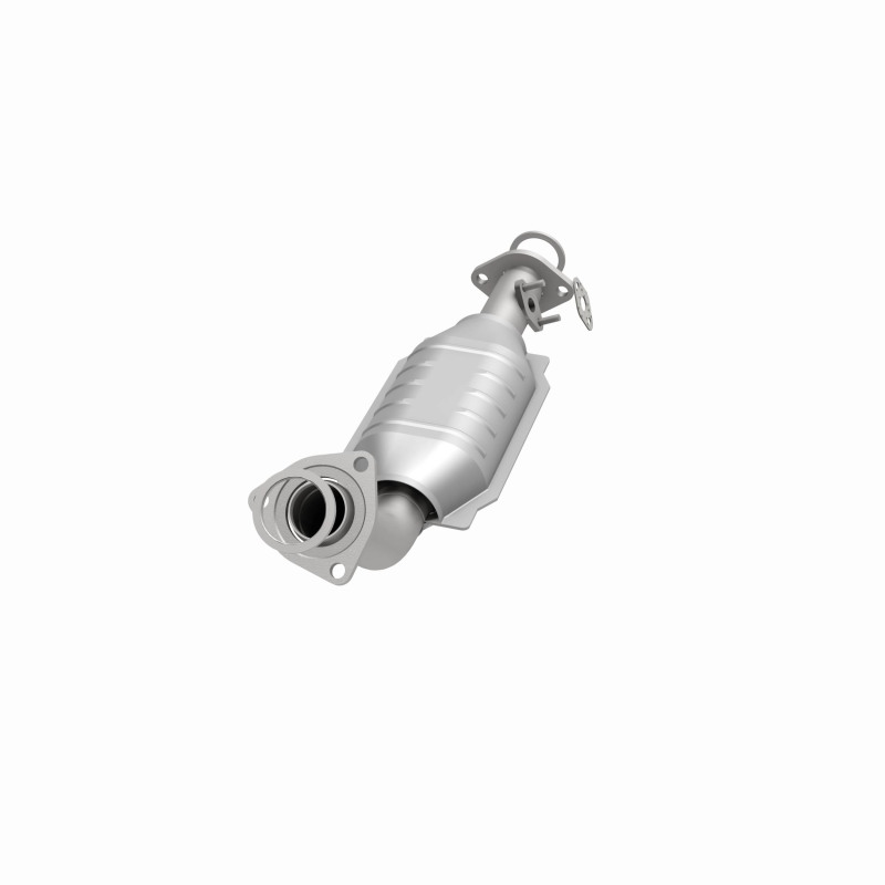 Toyota Tundra Catalytic Converter - Magnaflow - California Grade CARB Compliant Direct-Fit - `00-`02