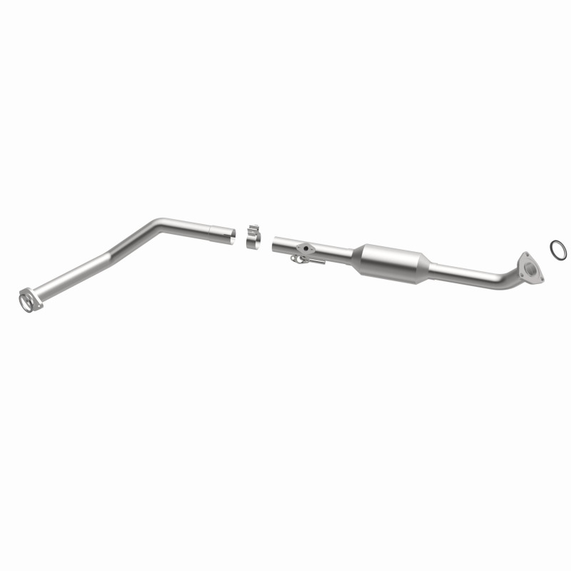 Toyota Sequoia Catalytic Converter - Underbody - Magnaflow - California Grade CARB Compliant, Direct-Fit - `01-`04