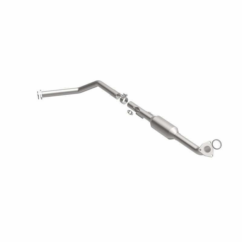 Toyota Sequoia Catalytic Converter - Underbody - Magnaflow - California Grade CARB Compliant, Direct-Fit - `01-`04