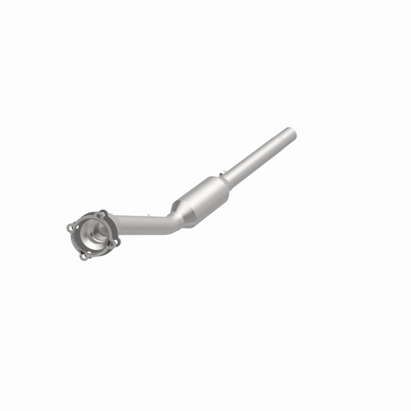 Volkswagen Golf Catalytic Converter - Magnaflow - Direct Fit, CARB Compliant - `04-`05
