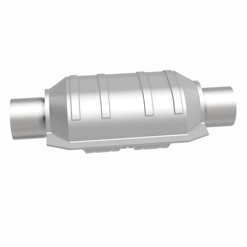 Toyota Sequoia Catalytic Converter - Driver Side + Passenger Side - Magnaflow - California Grade CARB-Compliant, 2.25 in Inlet/Outlet, Center/Center, Oval - `01-`04