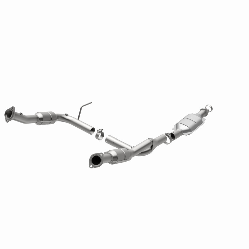 Lincoln Aviator Catalytic Converter - Magnaflow - California Grade CARB Compliant Direct-Fit - `04-`05