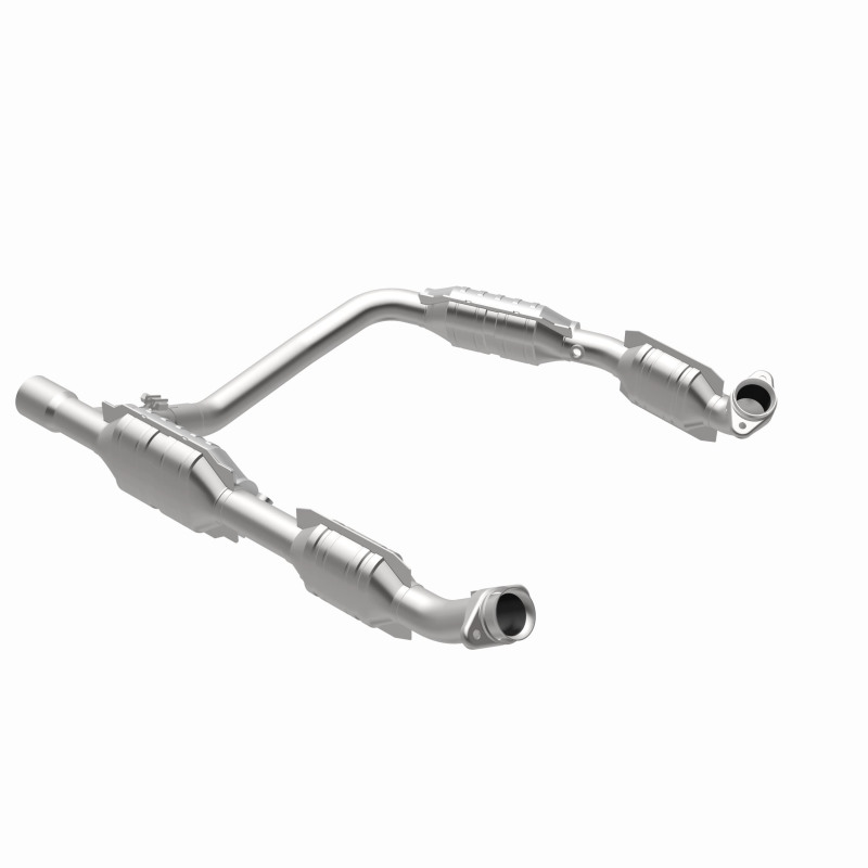Ford E-250 Catalytic Converter - Magnaflow - California Grade CARB Compliant - 2005