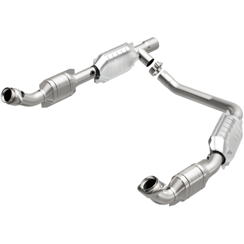 Ford E-250 Catalytic Converter - Magnaflow - California Grade CARB Compliant - 2005