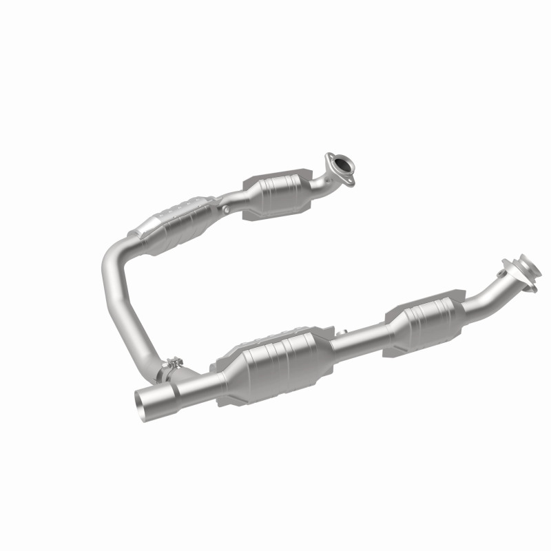 Ford E-250 Catalytic Converter - Magnaflow - California Grade CARB Compliant - 2005