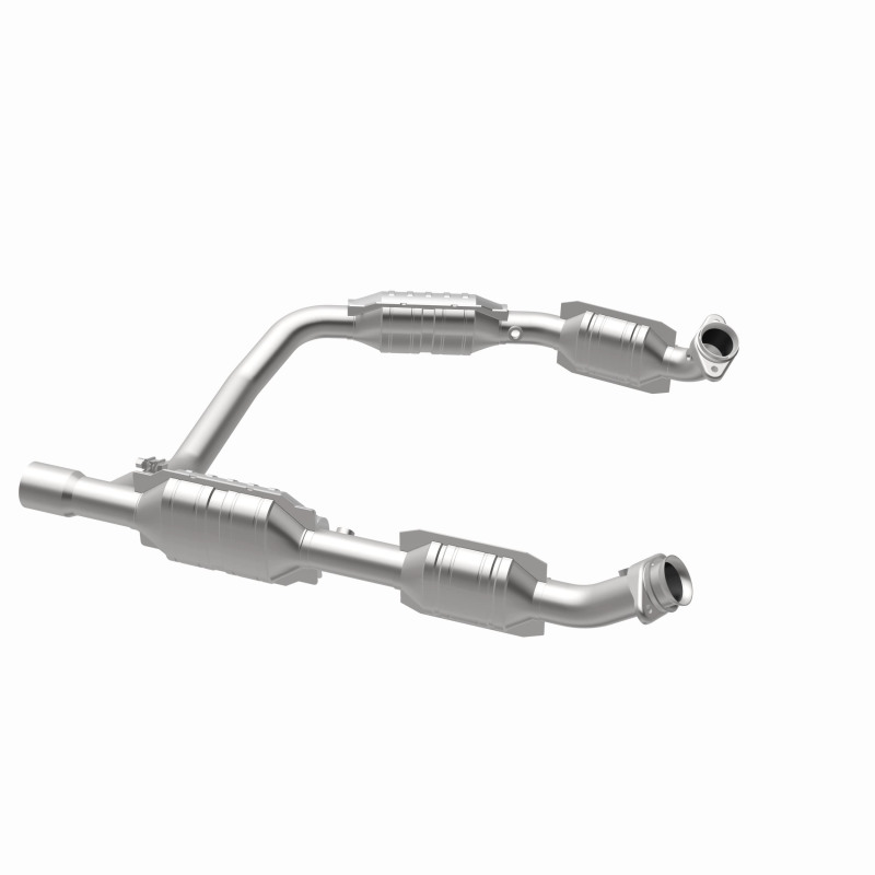 Ford E-250 Catalytic Converter - Magnaflow - California Grade CARB Compliant - 2005