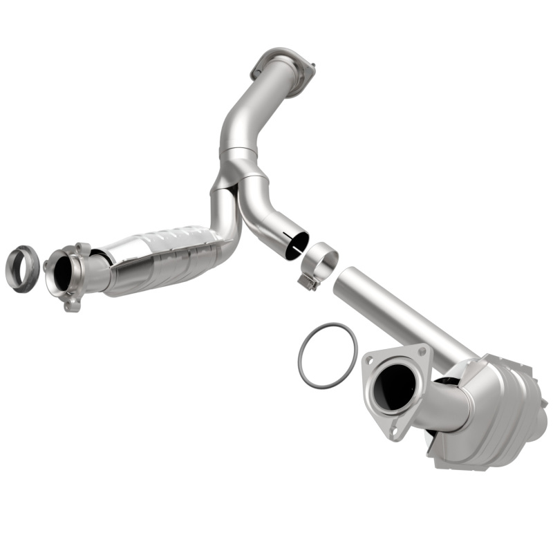 Chevrolet Silverado 1500 Catalytic Converter - Magnaflow - OEM Grade Federal/EPA Compliant Direct-Fit - `07-`09
