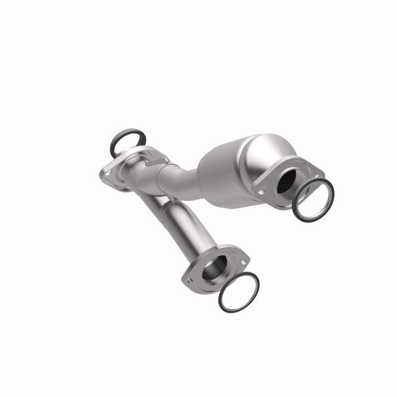 Toyota Highlander Catalytic Converter - Magnaflow - OEM Grade Direct-Fit - `01-`03