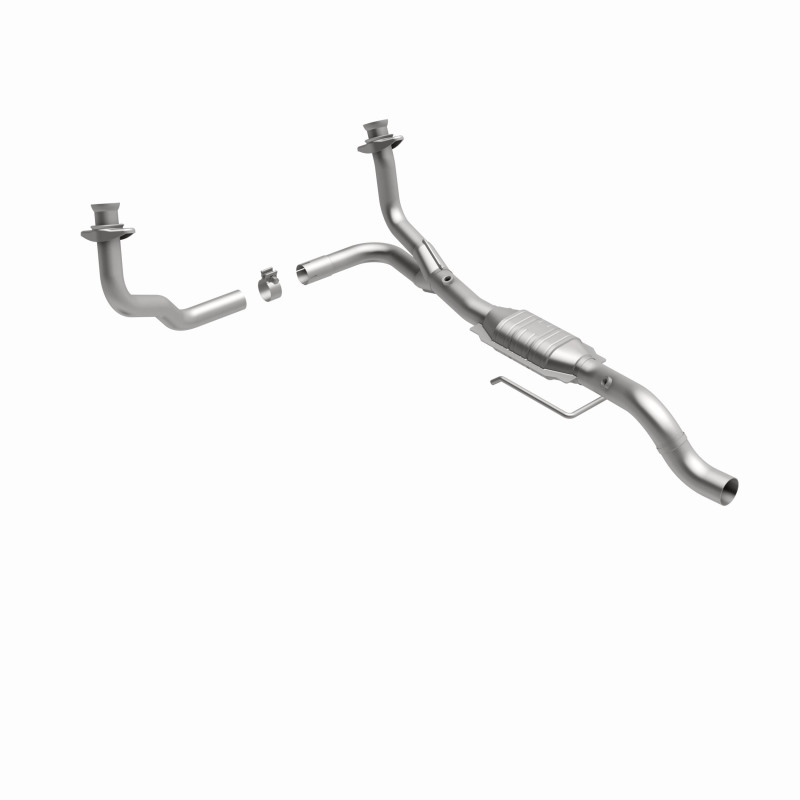 Dodge Dakota Catalytic Converter - Magnaflow - OEM Grade Federal/EPA Compliant Direct-Fit - `00-`03