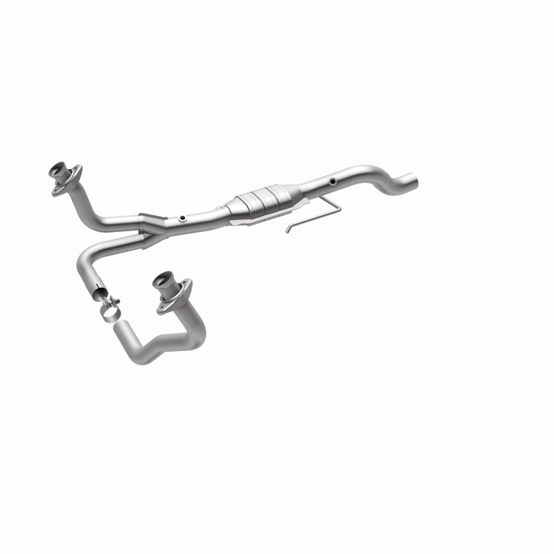 Dodge Dakota Catalytic Converter - Magnaflow - OEM Grade Federal/EPA Compliant Direct-Fit - `00-`03