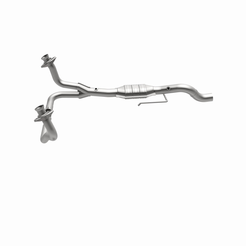 Dodge Dakota Catalytic Converter - Magnaflow - OEM Grade Federal/EPA Compliant Direct-Fit - `00-`03