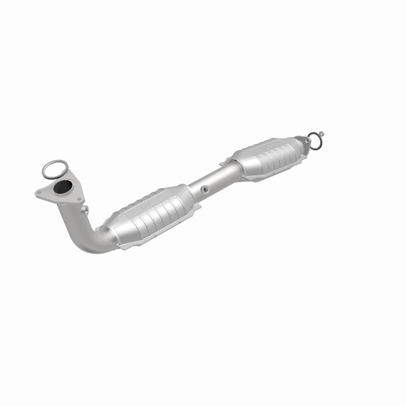 Toyota Sequoia Catalytic Converter - Magnaflow - OEM Grade Direct-Fit - `08-`09