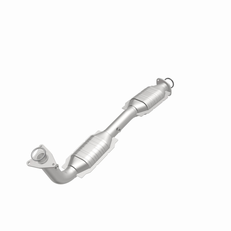 Toyota Sequoia Catalytic Converter - Magnaflow - OEM Grade Federal/EPA Compliant Direct-Fit - `08-`22