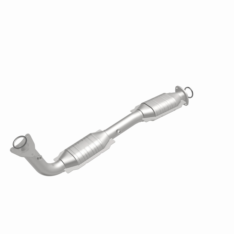 Toyota Sequoia Catalytic Converter - Magnaflow - OEM Grade Federal/EPA Compliant Direct-Fit - `08-`22