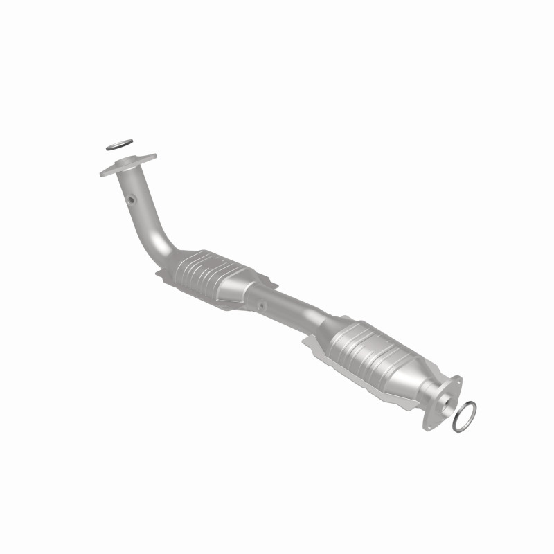 Toyota Sequoia Catalytic Converter - Magnaflow - OEM Grade Federal/EPA Compliant Direct-Fit - `08-`22