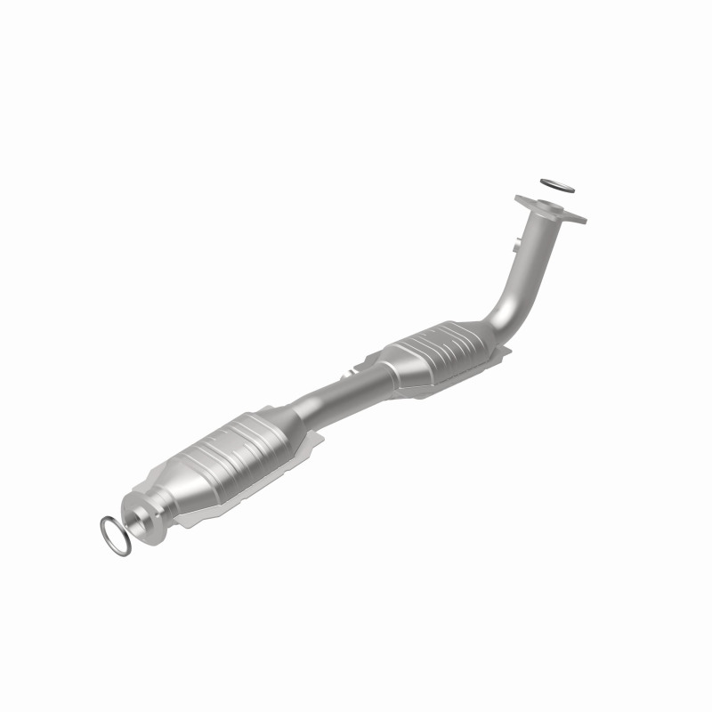 Toyota Sequoia Catalytic Converter - Magnaflow - OEM Grade Federal/EPA Compliant Direct-Fit - `08-`22