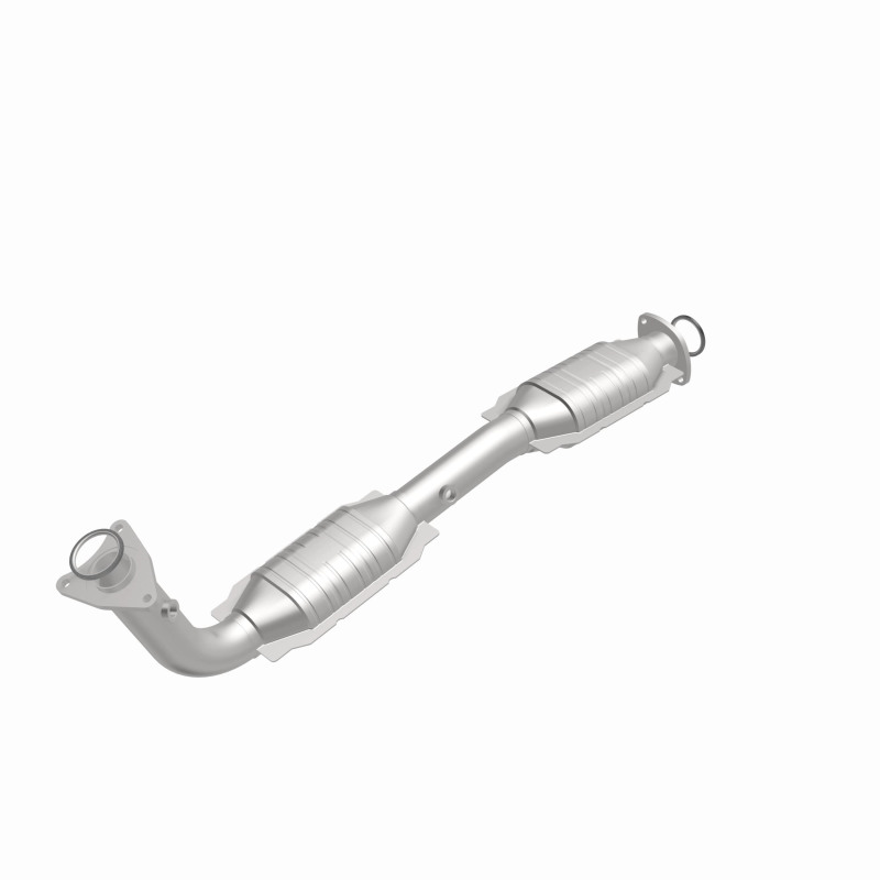 Toyota Sequoia Catalytic Converter - Magnaflow - OEM Grade Federal/EPA Compliant Direct-Fit - `08-`22