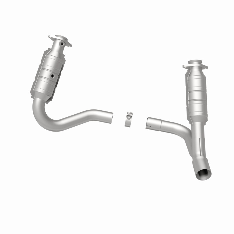 Chrysler Aspen Catalytic Converter - Magnaflow - Direct-Fit - 2008
